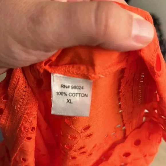 NWT House of Harlow 1960 Eyelet Coral Blouse Sz XL - Picture 9 of 9